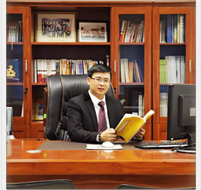 雙旗紙品董事長曾明成 雙旗紙品董事長曾明成